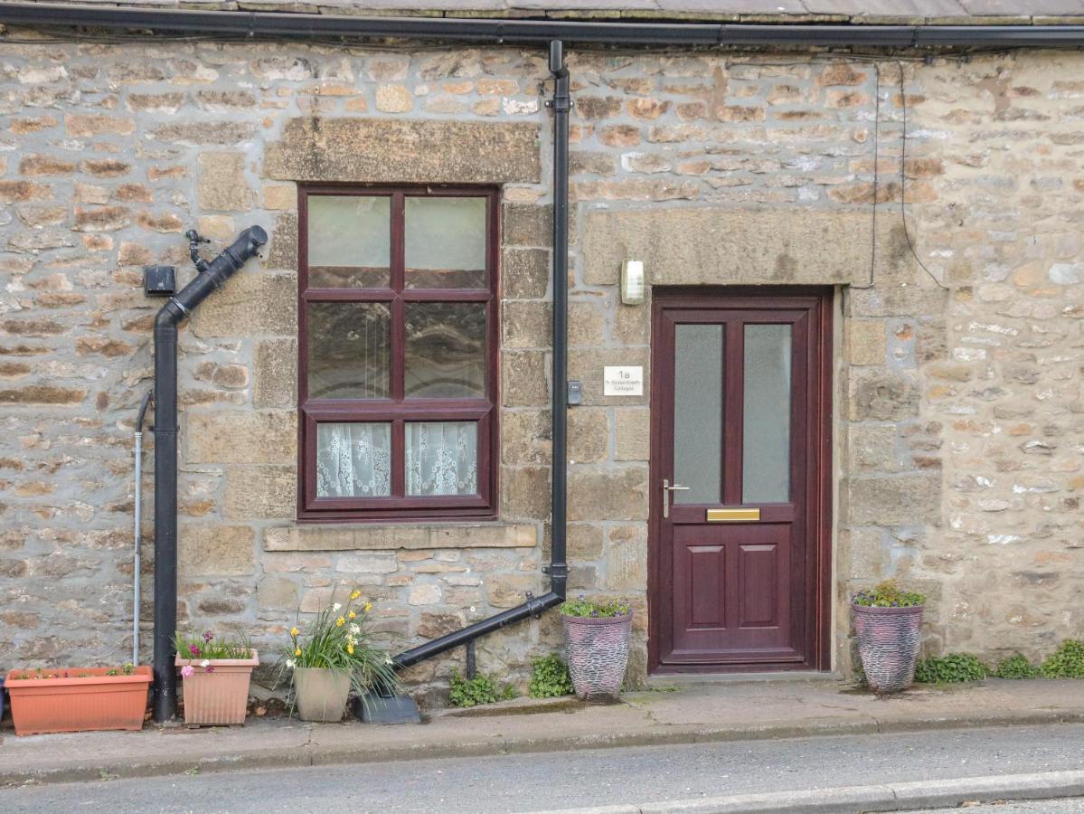 Watershed Cottage Settle Exterior photo